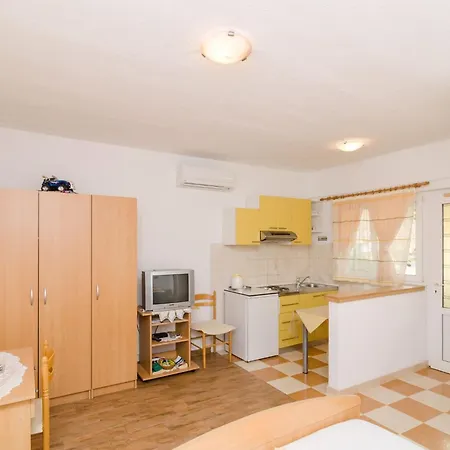 Apartman Skurla - With Terrace A1 Uti Saplunara